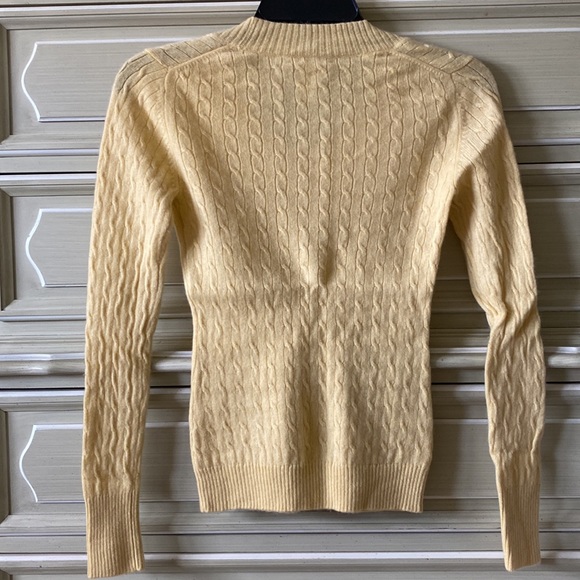 Cable knit scoopneck cashmere sweater - Picture 5 of 5